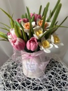 bukiet kwiatów mydlanych. flower box