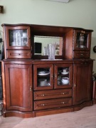 Kredens z nadstawką