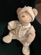 Maskotka miś w ubranku