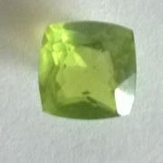 Perydot 5 CT ,   8.8 mm x 8.7  mm