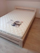 Łóżko z materacem 1,40 m x 200