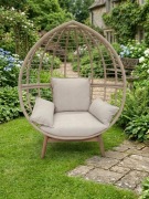 Fotel stojący duży kokon.