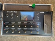 Headrush Pedalboard + case stan b. dobry