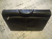 Czarna teczka z naturalnej skóry 