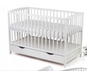 Łóżeczko + materac / kołdra i poduszka GRATIS