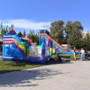 Dmuchaniec zjeżdżalnia dmuchana 