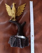 Orzeł na gałęzi        Popielniczka