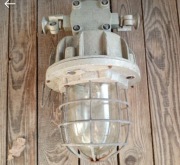 B. Duża lampa przemysłowa Górnicza vintage PRL zabytkowa loft