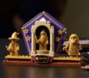 3 kolekcjonerskie, złote figurki z zestawu  76391