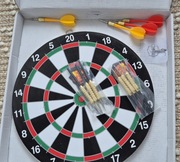 Dwustronna tarcza do darta + rzutki lotki Dart
