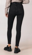 Jeansy skinny rozmiar L4O czarne 
