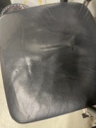 Fotel biurowy skórzany Steelcase Please V2