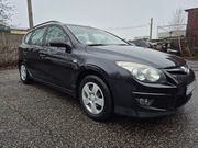 Hyundai i30CW 2010 1,6 CRDi DOHC Kombi czarny