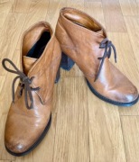 Botki brązowe wiązanie skórzane 37 vintage made in Italy