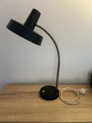 Ikona Designu – Lampa Elektrosvit Typ 1013.01 Vintage lata 50.Bakelit Opis: