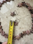 Naszyjnik i kolczyki z rodonitu