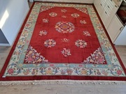 Ręcznie tkany chiński dywan z wełny 290x400 w pięknej czerwieni.