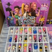 Kalendarz adwentowy 24 figurki kpop demon hutrix dla dziewczynki