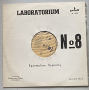 Laboratorium - nr 8, 1984 r. Egzemplarz sygnalny, autografy