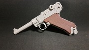 Drukowany model mechaniczny pistoletu Luger P08