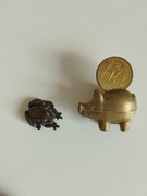 Mosiężna świnka skarbonka i żaba