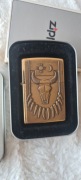 Zapalniczka Zippo BARRETT SMYTHE BUFFALO SKULL & NECKLACE (5)