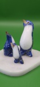 Figurka rodzina pingwinów, lapis lazuri, marmur, mosiądz, vintage