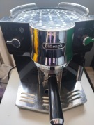 Ekspres do kawy kolanowy DeLonghi