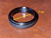 Czarny pierścień ring z ruchomą obręczą, haptyczny spinner ring