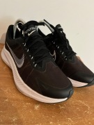 Buty do biegania Zoom Winflo 8