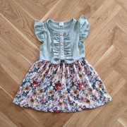 Sukienka 98 104 miętowa w kwiaty floral Boho kwiatki kokardą falbanki 