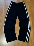 Dresy By O La La M – czarne, baggy, szerokie, w paski