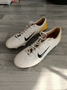 Korki, buty piłkarskie Nike Mercurial Vapor III 