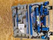 Rozpierak hydrauliczny Blacharskie 10T w walizce Geko G02070