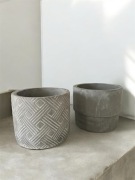 Dwie szare betonowe doniczki średnica 12 i 12,5 cm Wysokosc 12 cm