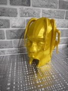 Travis Scott Astroworld Figurka ozdobna kolekcjonerska Dekoracja 10cm Gold