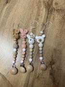 Zawieszka do smoczka z imieniem Grawer gratis 