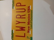 Tablica rejestracyjna replika New Mexico USA 30,5x15,5 cm posiada wgniot 