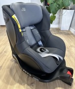 Fotelik z bazą BRITAX ROMER DUALFIX M i-SIZE