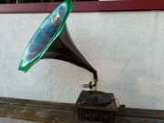 Gramofon z lat 1920