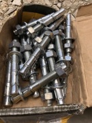 Kotwy m16/115 DeWalt 