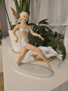 Art Deco Schaubach figura kobieta Z chartem borsoi Wallendorf