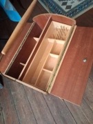 Niciak Drewniany Vintage PRL / Mid-Century Modern na Nóżkach (Lata 60.)