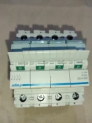 Rozłącznik izolacyjny Hager 4P 125A 400V  SBN 449 