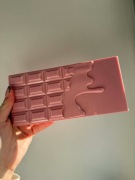 Paleta cieni I Heart Revolution Chocolate Strawberry Cheesecake