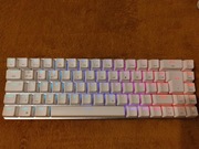 Klawiatura Biała bezprzewodowa łączność Bluetooth oraz przekaźnik USB