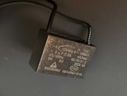 Kondensator rozruchowy silnika 1.5 uF 450VAC CBB61