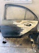 MERCEDES W205 DRZWI LEWE TYŁ TYLNE