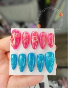 Sztuczne paznokcie y2k