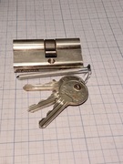 Wkładka patentowa typ YALE 28/32mm solidna 